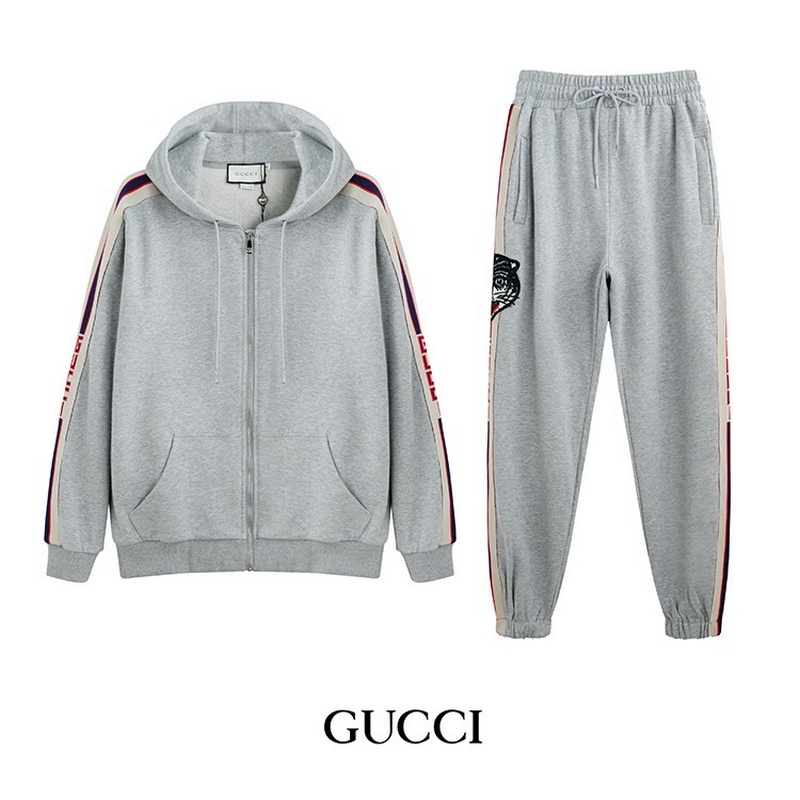 Gucci Men's Suits 13